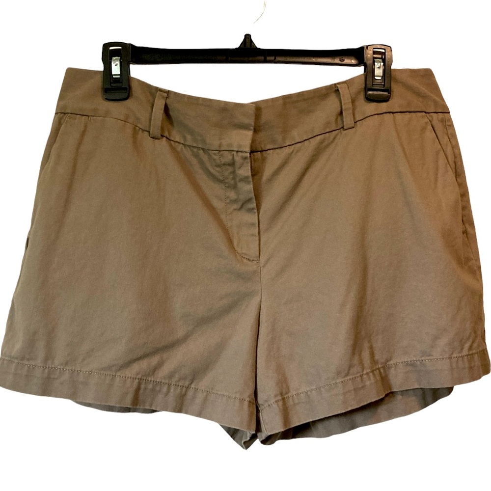 LOFT Flat Front Shorts Side Pockets Casual Activewear Easygoing Khaki Size 12